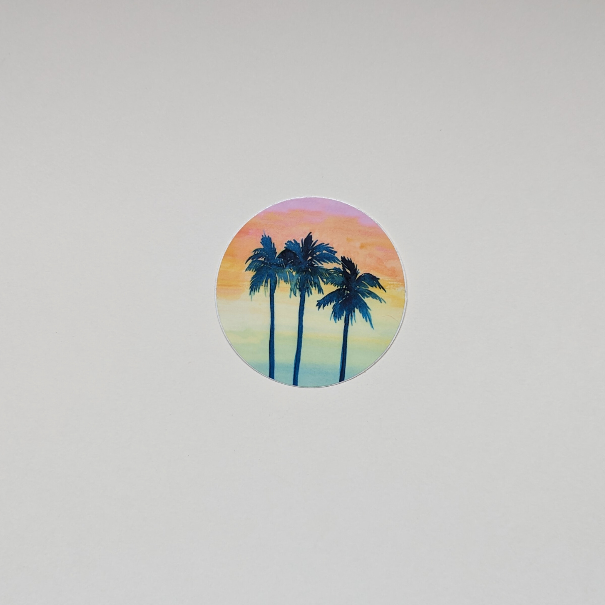 Cet autocollant m’évoque la beauté d'un coucher de soleil sur la célèbre plage de Santa Monica. Et vous, à quel endroit pensez-vous ?
