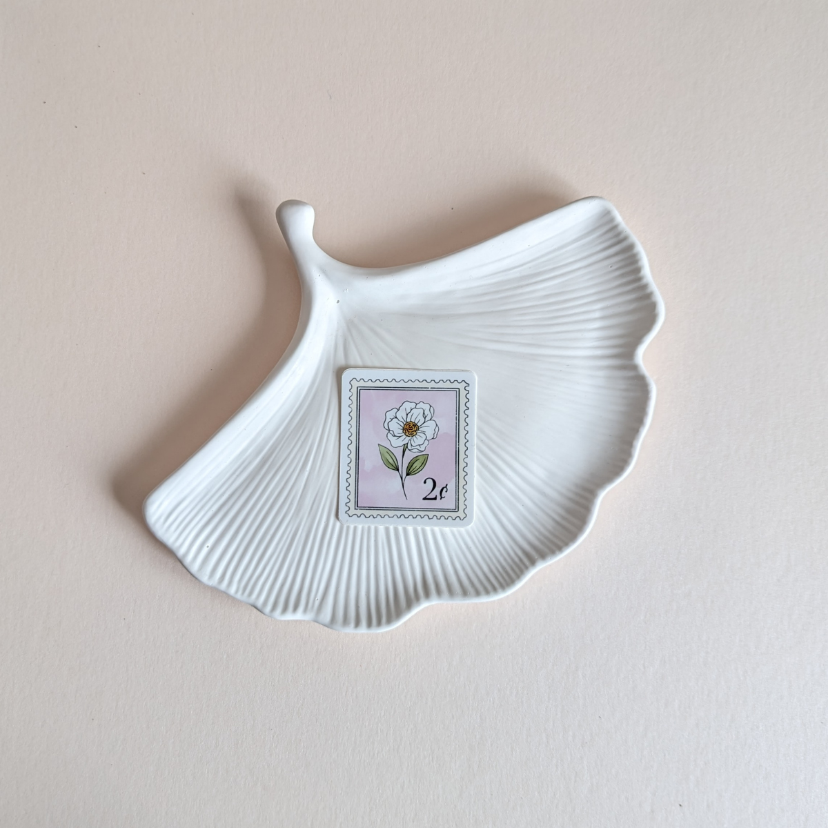Découvrez cette magnifique collection d'autocollants floraux façon timbre, parfaits pour personnaliser et embellir les objets de votre choix : des carnets, des agendas, des ordinateurs portables, des téléphones, des gourdes, des boîtes à lunch et bien plus encore.