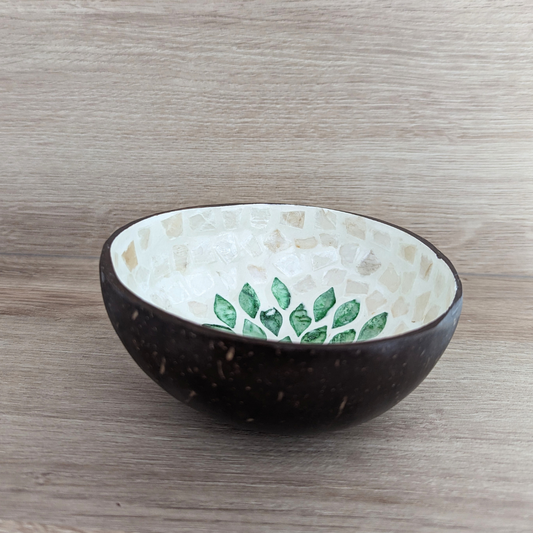 Bol Décoratif en Noix de Coco Incrustré de Nacre