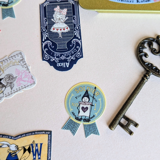 Shinzi Katoh – Alice au Pays des Merveilles Boîte de Stickers Reine de Coeur