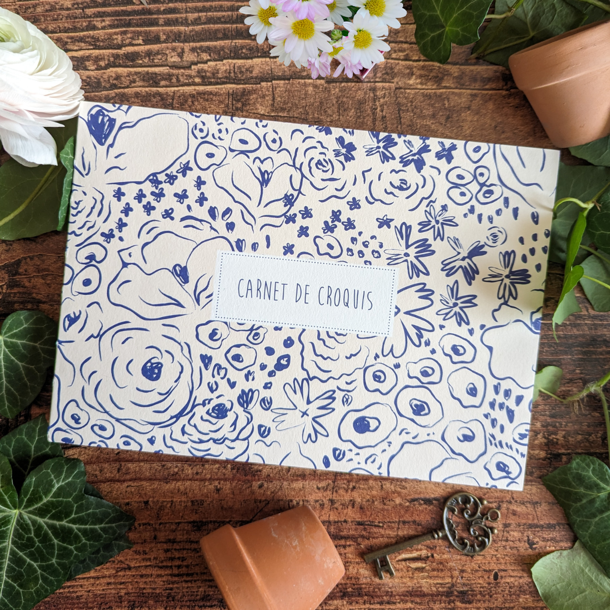 Pascale Éditions – Carnet de Croquis Fleurs Bleues – Pages Blanches