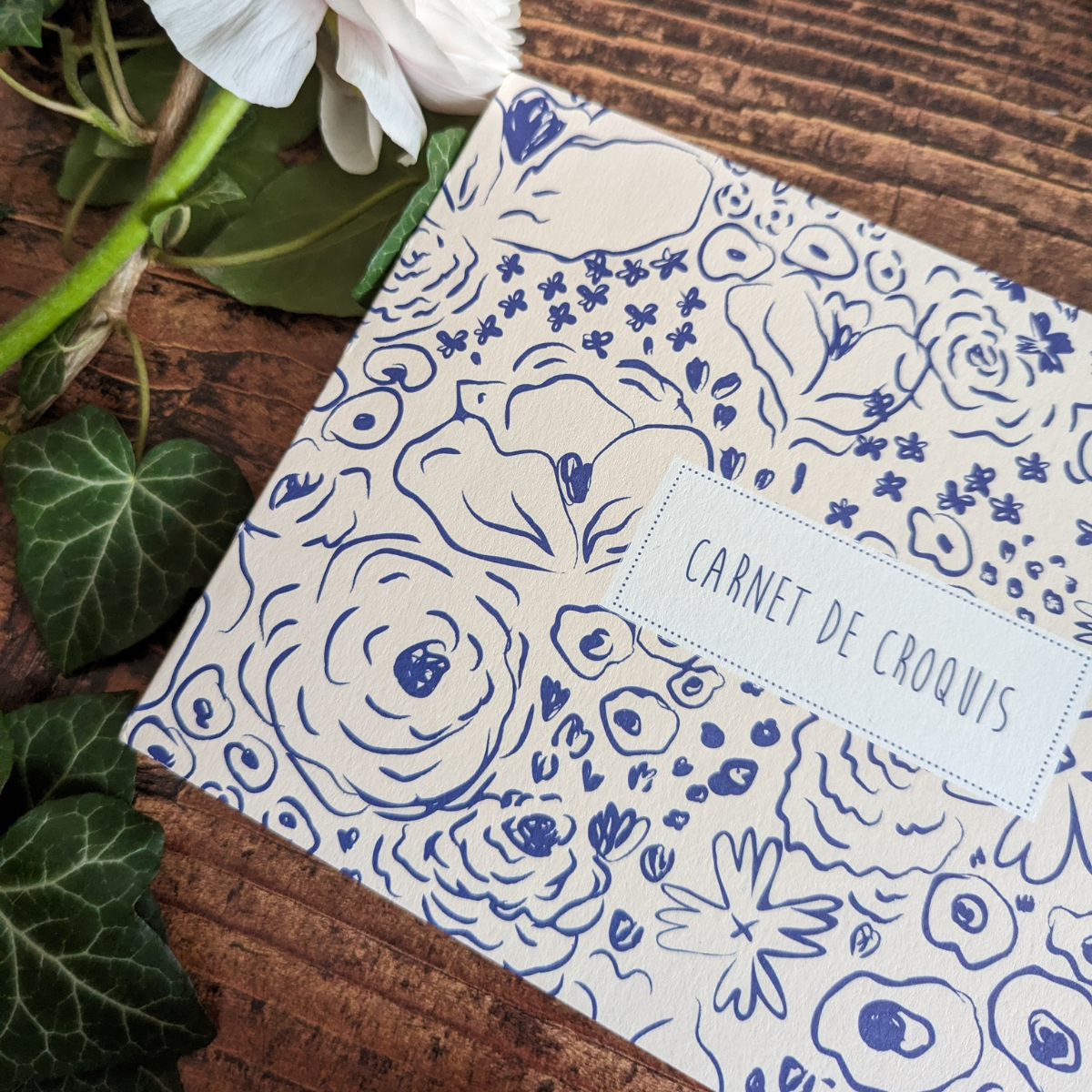 Pascale Éditions – Carnet de Croquis Fleurs Bleues – Pages Blanches