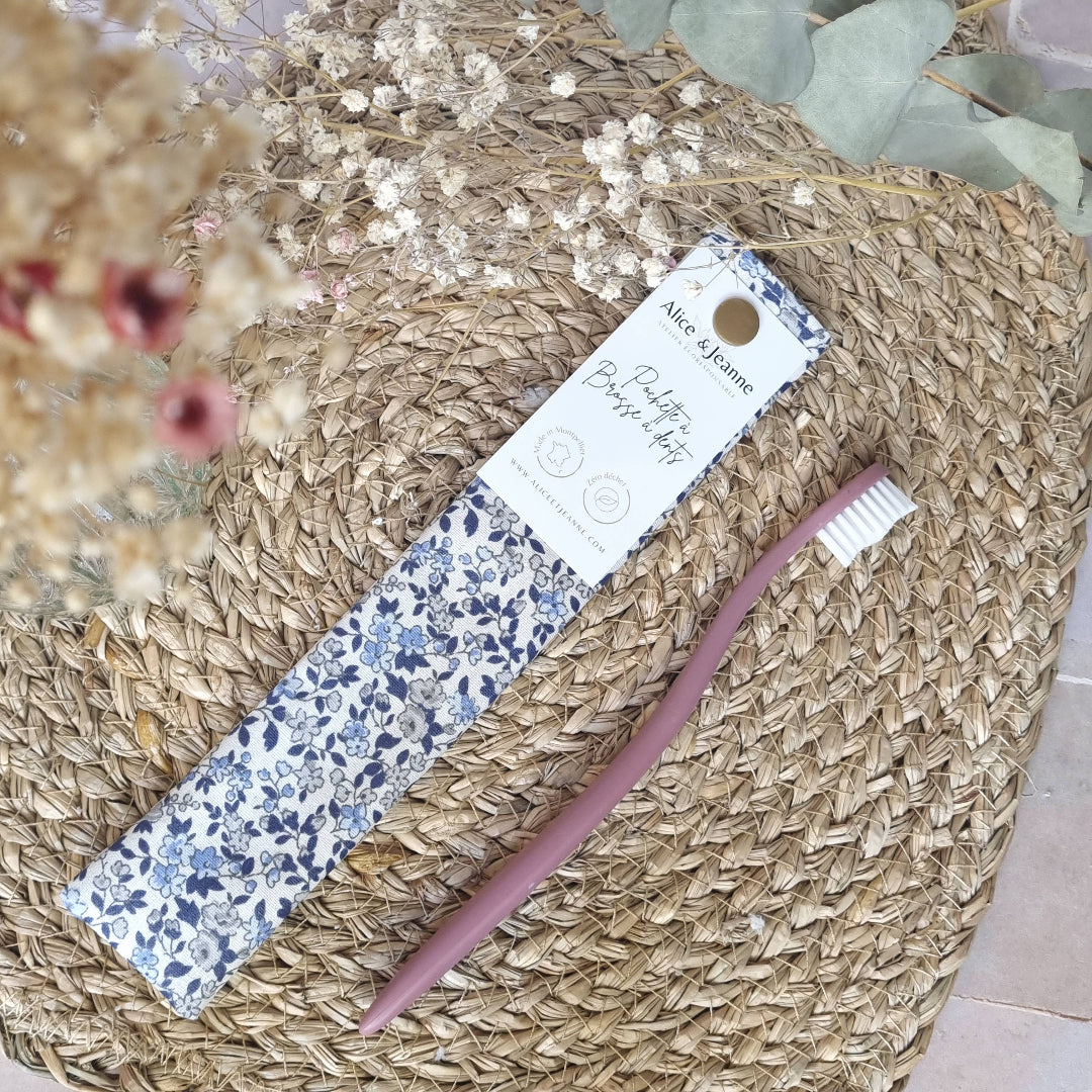 Trousse de Toilette + 5 Cotons lavables + Pochette à brosse à dents