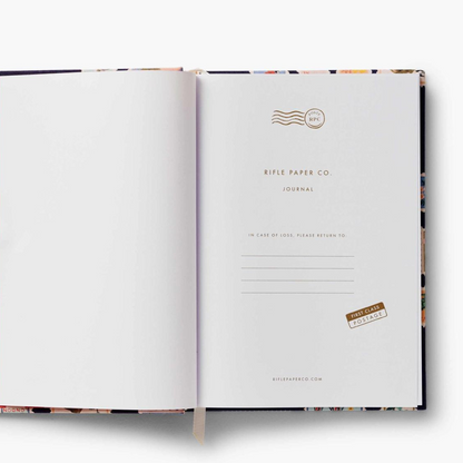 Ce carnet est une invitation à explorer le monde, à imaginer des voyages extraordinaires… Vous pouvez l'utiliser pour prendre des notes, écrire des poèmes, esquisser des croquis ou même y coller des souvenirs de voyage.
