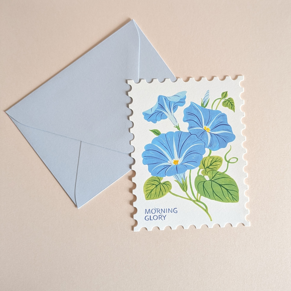 Cette ravissante carte américaine en forme de timbre ajoute une touche nostalgique et rétro à votre message. 