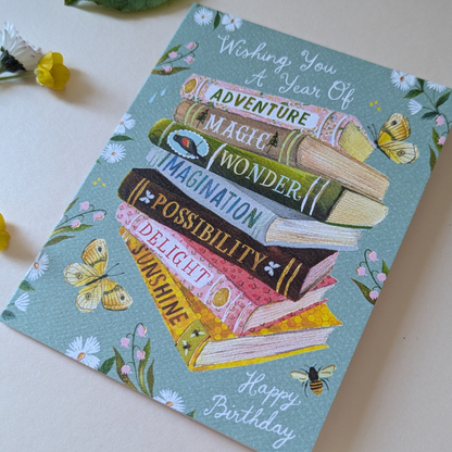 Carte d'anniversaire Pile de Livres Katie Daisy