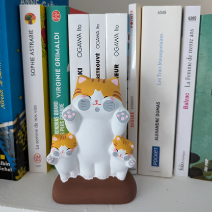 Figurine Japonaise Chat et Chatons Roux