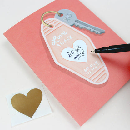 Carte à Gratter Porte Clés Motel - Inklings Paperie